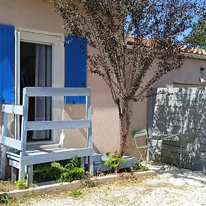https://le-petit-escargot.fr-provencehotel.com