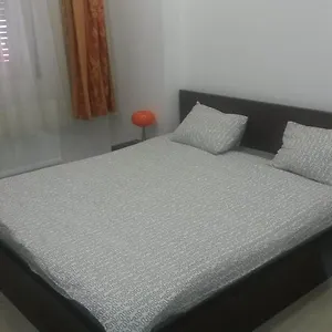 https://lucy-accommodation.bucharesthotelsnow.com